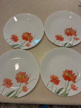 Set of 4 Corning Corelle Kalypso 10" White Poppy Floral Dinner Plates Made USA